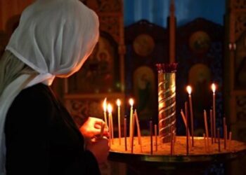 გთავაზობთ 6 უძლიერეს ლოცვას, რომელიც ძილის წინ ყველა მორწმუნემ უნდა წაიკითხოს