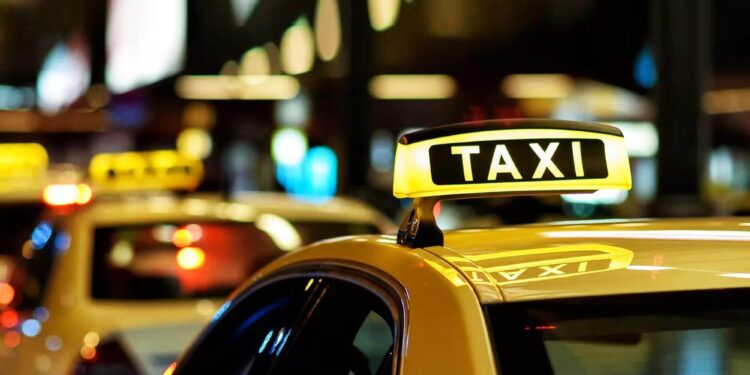 ”გუშინ ღამით სატაქსაოდ გავედი, შუაღამისას ერთი ბიჭი მოვიდა და მეუბნევა გოგო უნდა მომატაცებინოვო, წავედით ეხლა და მივადექით ერთ სახლს, რას ვიფიქრებდით რომ სახლი შეეშლებოდა..”