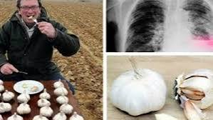 ეს კაცი ყოველ დილით ცარიელ კუჭზე ნიორს ჭამდა და აი რითი დამთავრდა მისი უცნაური ექსპერიმენტი…