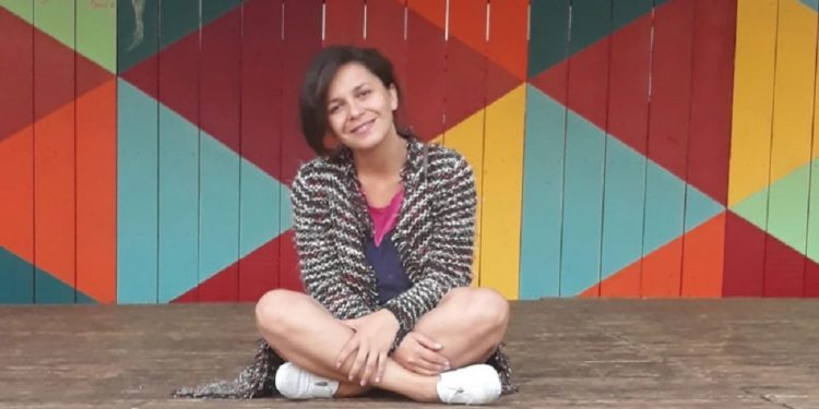 “ჩემსა და თქვენს საქართველოს – არ უყვარს ცოცხალი გმირები…. უნდა მოკვდე” – რა სკანდალურ პოსტს ავრცელებს დინა მირცხულავა