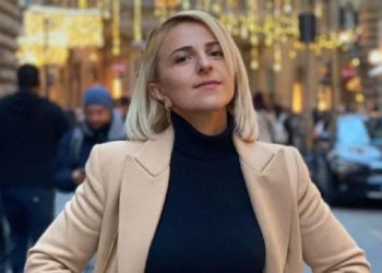 „ოდესმე თუ გაგიგიათ, ევროპის რომელიმე ქვეყანაში, რუსები გამოსულიყვნენ და მათი პრეზიდენტისთვის მოეწოდებინათ, რომ შეჩერდეს?“ – რას წერს ნინა მამუკაძე