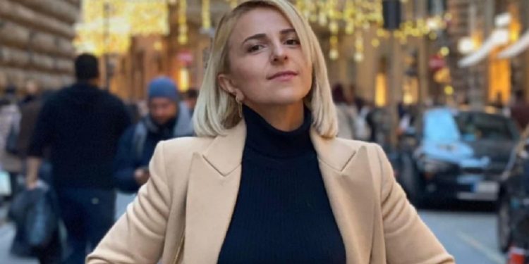 „ოდესმე თუ გაგიგიათ, ევროპის რომელიმე ქვეყანაში, რუსები გამოსულიყვნენ და მათი პრეზიდენტისთვის მოეწოდებინათ, რომ შეჩერდეს?“ – რას წერს ნინა მამუკაძე