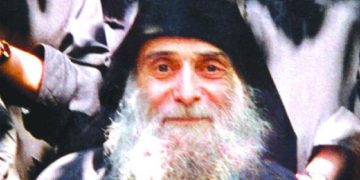ერთხელ მამა გაბრიელს ღამით მძარცველი დაესხა თავს და ფული მოსთხოვა… – მამა გაბრიელის უცნობი ისტორია