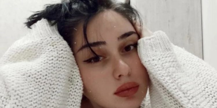 „მგონი იტალიური ჰაერი ქართველებზე ძალიან ცუდად მოქმედებს.. ქვესტურის კარებთან ვათენებდი სიცივეში, მოვიდა წელში მოხრილი ქართველი “კაი ბიჭი” და”… – ქართველი ემიგრანტის ისტორია