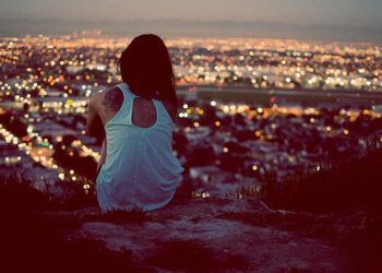 “პირველად თბილისში რომ ჩამოვედი და ტექნიკუმში ჩავაბარე, შუბლზე მეწერა, რომ სოფლის მატარებელს 5 წუთის წინ ჩამოვყევი”