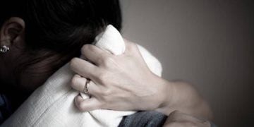 ვისაც ლოთი კაცის ცოლობა არ გამოუცდია, ის ვერ გაიგებს ჩემს გასაჭირს