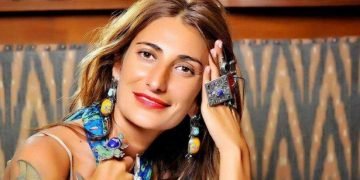 „იწყებსჩემი მიმართულებით ფეხების ქნევას და მირტყამს გაუჩერებლად“ – რა შეემთხვა მაკა შალიკაშვილს მეტროში