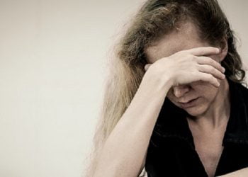 „თვალის ირგვლივ ნაოჭები გაგჩენია დედა” – ქართველი ემიგრანტის ემოციური პოსტი