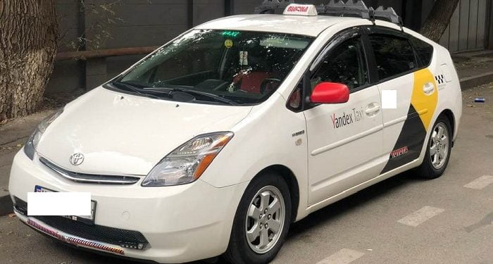 „გუშინ საღამოს ტაქსში ჩანთა დამრჩა, რომელშიც ფული და ავადმყოფი დეიდას გამოკვლევების ფურცელი მედო.. ნერვიულობით ლამის მოვკვდი, მაგრამ ტაქსის მძღოლმა ისეთი რამ გააკეთა შოკში ჩავარდი..“