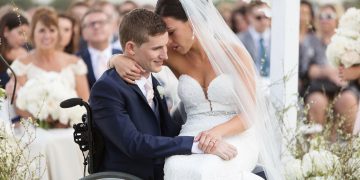 პარალიზებულმა საქმრომ საცოლეს ქორწილში სრულიად წარმოუდგენელი სირპრიზი გაუკეთა