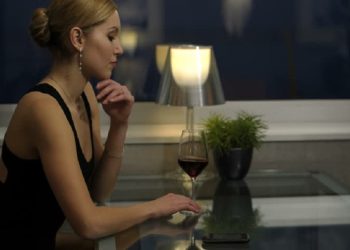 გათხოვილმა ქალმა სოციალურ ქსელში მამაკაცი გაიცნო და პაემანზე შეუთანხმდა, თუმცა წარმოდგენაც კი არ ჰქონდა ვინ შეიძლებოდა ყოფილიყო