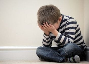 „ბებია, ხო არ აჯობებს, რომ მოვკვდე?“ – ჩურჩულებდა ბიჭი, როცა ბებიამაც არ იცოდა მას როგორ მოქცეოდა