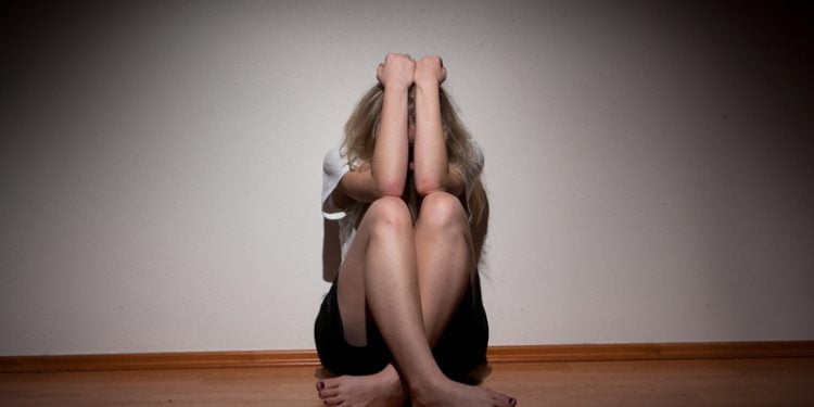 მასთან მთელი ღამე დავრჩი, დილით კი ციხიდან წამოვედი.. პატიმრისგან სასტიკად მოტყუებული 18 წლის გოგონას ამბავი