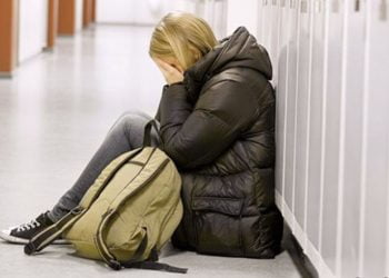 სკოლის მოსწავლემ, რომელიც მასწავლებელმა ტუალეტში არ გაუშვა, კომპენსაციის სახით 1,25 მილიონი მიიღო