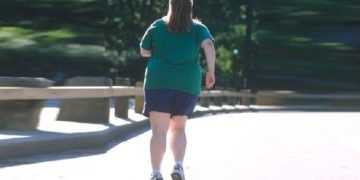 ბიჭი შეურაცხყოფას აყენებდა პუტკუნა გოგონას, რომელიც ვარჯიშობდა.. თუმცა შემდეგ წარმოუდგენელი რამ მოხდა