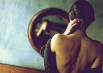 რამდენიმე წელია, ვიცი, რომ ჩემს ქმარს საყვარელი ჰყავს, დარწმუნებული ვარ, მღალატობს, მაგრამ ვერაფრით ვერ დავადგინე.. ამიტომ მას ასეთ გაფრთხილებას ვაძლევ..