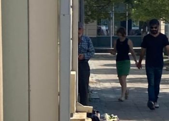 „სმს-ი მომივიდა 400 ევრო გავიდა ანგარიშიდანო, გავიქეცი უკან გიჟივით, მივედი ბანკომატთან, სიცარიელეა, გვერდზე საყვარელი ბაბუ იდგა და.. აგერაა, ბაბუ შენი ფულიო“ – ფოთში მომხდარი ემოციური ამბავი