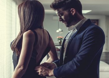 „ყოფილ ქმარს სურს, მისი საყვარელი გავხდე.. პაციენტების და თანამშრომლების თვალწინ სცენებს ვერ მოვაწყობ და იძულებული ვხდები, მანქანაში ჩავუჯდე.. არვიცი როგორ მოვიქცე