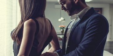 „ყოფილ ქმარს სურს, მისი საყვარელი გავხდე.. პაციენტების და თანამშრომლების თვალწინ სცენებს ვერ მოვაწყობ და იძულებული ვხდები, მანქანაში ჩავუჯდე.. არვიცი როგორ მოვიქცე