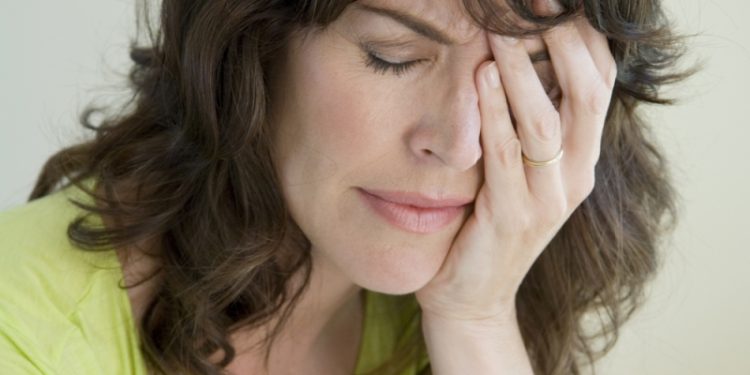 დედამთილმა ოჯახიდან გამომაგდო, მაგრამ მამამთილის პანაშვიდზე მაინც მივედი.. თუმცა იქ ყველას თანდასწრებით წარმოუდგენელი რამ მითხრა..