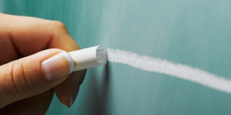 იცოდით რატომ უნდა იდოს ცარცი სამზარეულოს უჯრაში და რატომ არის ის აუცილებელი და შეუცვლელი დიასახლისისთვის..