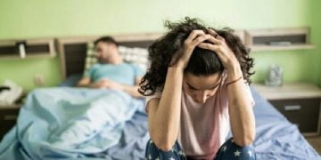 ახლახანს გავიგე, რომ ჩემი დაქალი ჩემი ქმრის საყვარელია.. ვერ ვხვდები რა უნდა გავაკეთო..