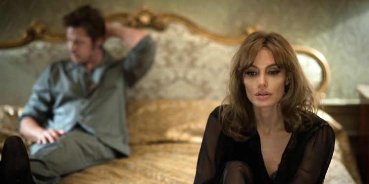 „დღედაღამე ვმუშაობ.. ერთ დღესაც შემთხვევით ბლომად ფული ვიშოვე და მეგობრებთან ერთად დასალევად წავედი.. შემდეგ ქალებში წასვლა მოგვინდა.. როცა დილის 6 საათზე სახლში მივედი ჩემი ცოლის დოინჯშემოყრილი სილუეტი დავინახე და სწორედ აქ დაიწყო..“