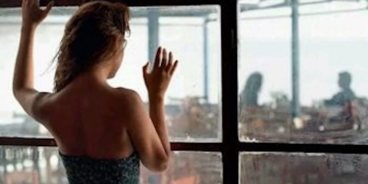 „ჩემი ქმარი მუდმივად საყვარლები ჰყვადა.. ამის ატანა აღარ შემეძლო და დავშორდი.. თუმცა ცოტა ხანში მეც მეგობარი კაცი გავიჩინე და ამის გამო შვილი ამიმხედრდა..“