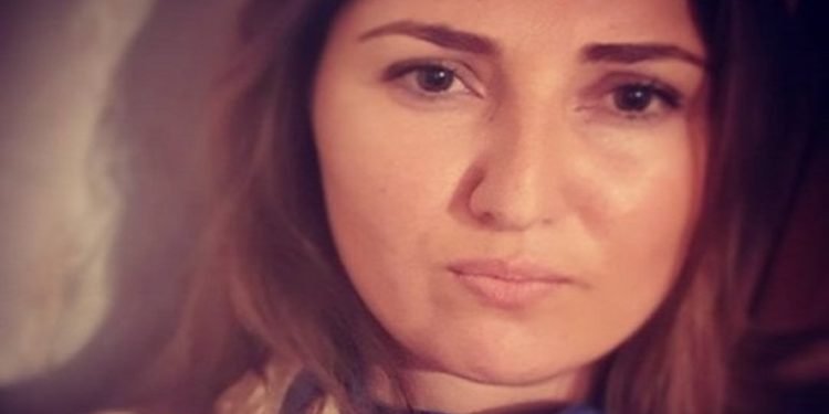 „ჰოდა, აესე ვზივარ და მომდის უსუსურობის ღაპა-ღუპები და მომიკაკუნა ამ კაცმა ზურგში…”