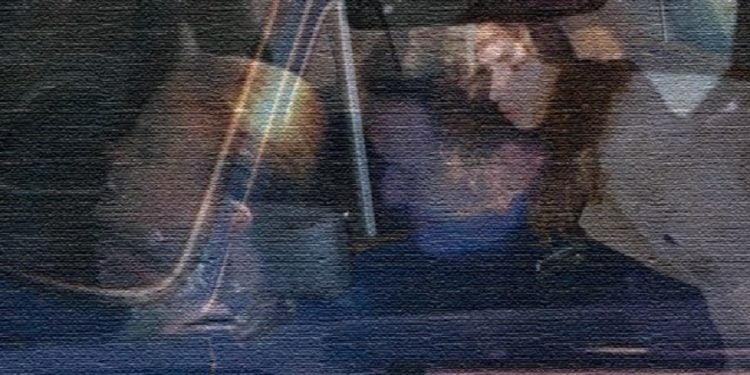 უკვე ოთხი წელია, ქმარს გავშორდი.. სულ სამჯერ თუ ვიქნები ოფიციალურ პაემანზე ნამყოფი.. ბოლო პაემანზე ის ბიჭი არ მეშვებოდა, კოცნა უნდოდა…