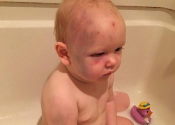 ძიძა, რომელმაც 1 წლის ბავშვი ცემა, სრულიად წარმოუდგენელი მიზეზით უდანაშაულოდ ცნეს