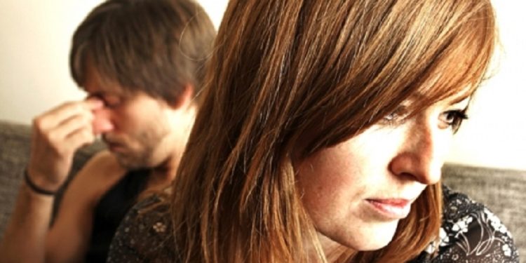 „საშინელი ჭორები მომდის.. მეუბნებიან ქმარი კაცთან გღალატობსო.. წარმოდგენა არ მაქვს რა უნდა გავაკეთო..“ – ახალგაზრდა ქალის წერილი