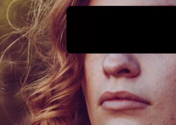 სოფელში დავიბადე და გავიზარდე და ცოლადაც ერთ სოფლელ ბიჭს გავყევი, თუმცა უშვილობის გამო გამომაგდეს.. ქალაქში გადავედი და თავს ძლივს ვირჩენდი, ერთ დილით საწოლიდან ფეხები ჩამოვდგი და იატაკზე დაგდებული 100-დოლარიანი დავინახე.. ასე გრძელდებოდა 10 დღე, სანამ არ გავიგე რა ხდებოდა სინამდვილეში..