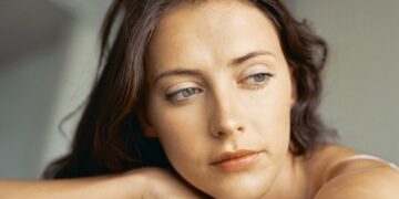 ბანკეტის დღეს ცოლად მამაჩემის მძღოლს გავყევი.. დედაჩემი წლები ვერ ინელებდა ამბავს, რომ მისი მდიდარი გოგო ღარიბ მძღოლს გაჰყვა ცოლად, თუმცა ჩემი და მაინც ყველაზე დიდი პრობლემა აღმოჩნდა..