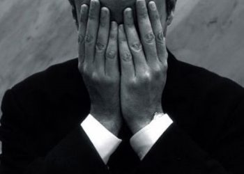 „საცოლე ჯვრისწერის შემდეგ გამექცა… ყველაზე ცუდი ისაა, რომ არ ვიცი, ოდესმე ქალებისკენ კიდევ გავიხედავ თუ არა; ყველა მოღალატე მგონია, ვერც ერთს ვერ ვენდობი.. ჩემ დასაც კი..“