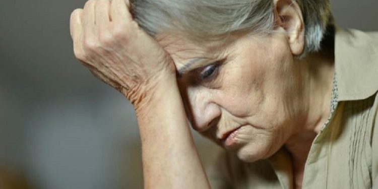 „ჩემი შვილის საცოლე მართლმადიდებელი ქურთია. ვთხოვე შეეშვითქო და მეგონა დამიჯერა, მაგრამ მერე გავიგე, რომ ჩუმ-ჩუმად ხვდება.. არვიცი როგორ მოვიქცე..“