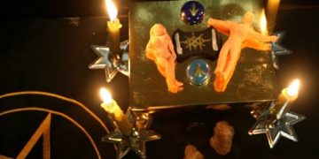 „საბანშიშუაზე გადახეული ცოლ-ქმრის სურათი ვიპოვე, რომლებიც ერთმანეთის ზურგშექცევით ელაგა..“ – რა გავლენა შეიძლება ჰქონდეს ჯადოს ადამიანზე.. მოძღვრის შეფასება