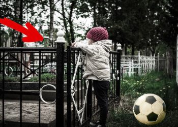 სასაფლაოზე გოგონა უცნობს დედის გადარჩენას თხოვდა -თუმცა კაცმა ამ ბავშვის ფოტო საფლავის ქვაზე დაინახა