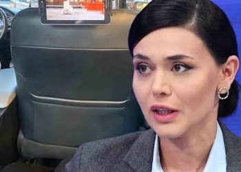 დღეს ტაქსით ვიმგზავრე, მძღოლი ახალგაზრდა ბიჭი აღმოჩნდა.. უცებ შევამჩნიერ, რომ სველი და მშრალი ხელსახოცები ედო ერთ მხარეს..