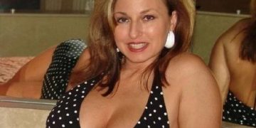 2 კაცი მიყვარს ერთდროულად, ეს იმას არ ნიშნავს, რომ მსუბუქი ყოფაქცევის ქალი ვარ… მირჩიეთ როგორ მოვიქცე..