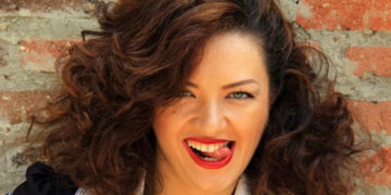 „გადარჩენილი ვარ… აქამდე ვოცნებობდი და ეს ოცნებაც დამენგრა…ეს რა ვნახე და წავიკითხე, ბინძურიცაა და ბინძურიც… ნახეთ, რას წერს ნინი შერმადინი