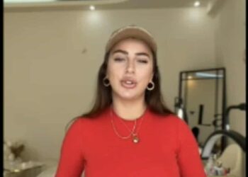 ,,ეს გოგო დადის სალონებში, იკეთებს პროცედურებს და ქრება, ნახეთ, როგორ იპარება, ნებართვა ავიღე რომ კადრები გამესაჯაროებინა” – სილამაზის სალონის მეპატრონე სათვალთვალო კამერის ჩანაწერს აქვეყნებს