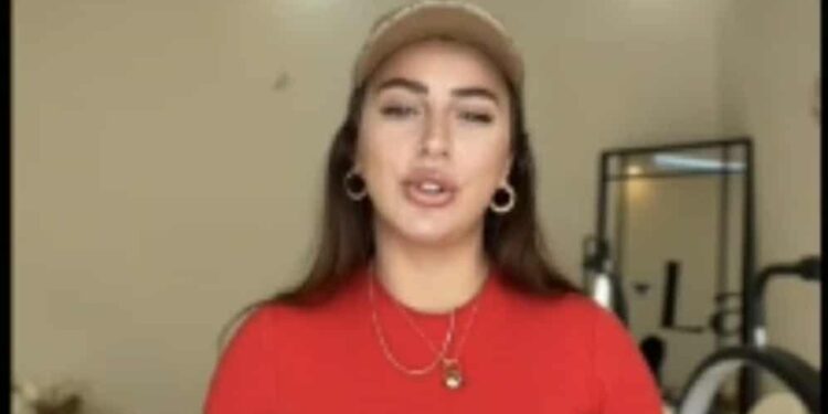 ,,ეს გოგო დადის სალონებში, იკეთებს პროცედურებს და ქრება, ნახეთ, როგორ იპარება, ნებართვა ავიღე რომ კადრები გამესაჯაროებინა” – სილამაზის სალონის მეპატრონე სათვალთვალო კამერის ჩანაწერს აქვეყნებს