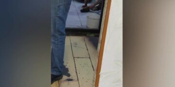 ,,ეს კვების ობიექტი საკურიეროზე მუშაობდა… არ ვიცი, რამდენად უნდა დამედო ეს ვიდეო, მაგრამ მაინც იცოდეთ” – რა კადრებს აქვეყნებს მოქალაქე სოციალურ ქსელში?