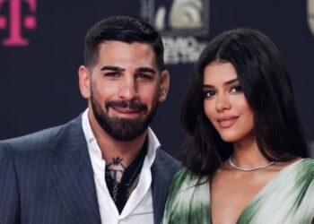 ილია თოფურიას მეუღლე ხმაურიანი ჭორების შემდეგ პირველ პოსტს აქვეყნებს