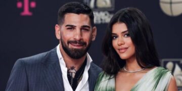 ილია თოფურიას მეუღლე ხმაურიანი ჭორების შემდეგ პირველ პოსტს აქვეყნებს