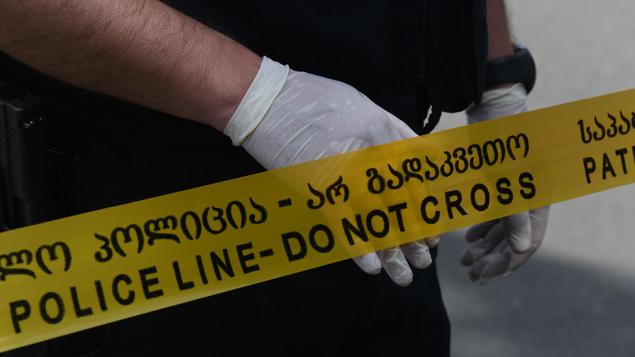 16 წლის ბიჭს სანადირო თოფი გაუვარდა და შემთხვევით, არასრულწლოვანი ბიძაშვილი დაჭრა – გოგოს დაზიანებები თავისა და გულმკერდის არეში აქვს