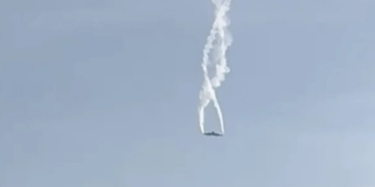 (VIDEO) საქართველო-აზერბაიჯანის საზღვართან თვითმფრინავი ჩამოვარდა – რა კადრები ვრცელდება?