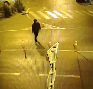 (VIDEO) ,,მძაფრსიუჟეტიან ფილმს გავს“ – როგორ შეიჭრა ალეკო ელისაშვილი სასამართლოს შენობაში და დაუპირისპირდა მანდატურებს? – პროკურატურა ახალ, შოკისმომგვრელ ვიდეოს ავრცელებს