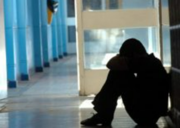 „მოსწავლეს მშობლებმა ტორტი არ გაუნაწილეს, დედაშენს ფული არ დაუდია და არ გეკუთვნისო.. ბავშვმა ტორტი არ ჭამა, სახლში ატირებული მივიდა” – მძიმე ფაქტი სკოლაში